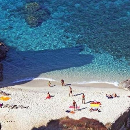 Casolare Al Porto Hotel Tropea Exterior foto